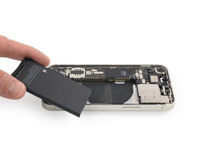 замена батареи iPhone 13 Mini