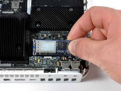 Mac mini Model A1283 AirPort/Bluetooth Combo Card Replacement